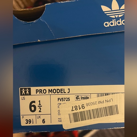 Adidas superstar. Lady size 8 - Picture 4 of 6